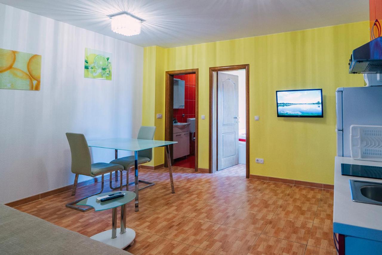 Apartments Luxur Center Baška Voda Eksteriør billede