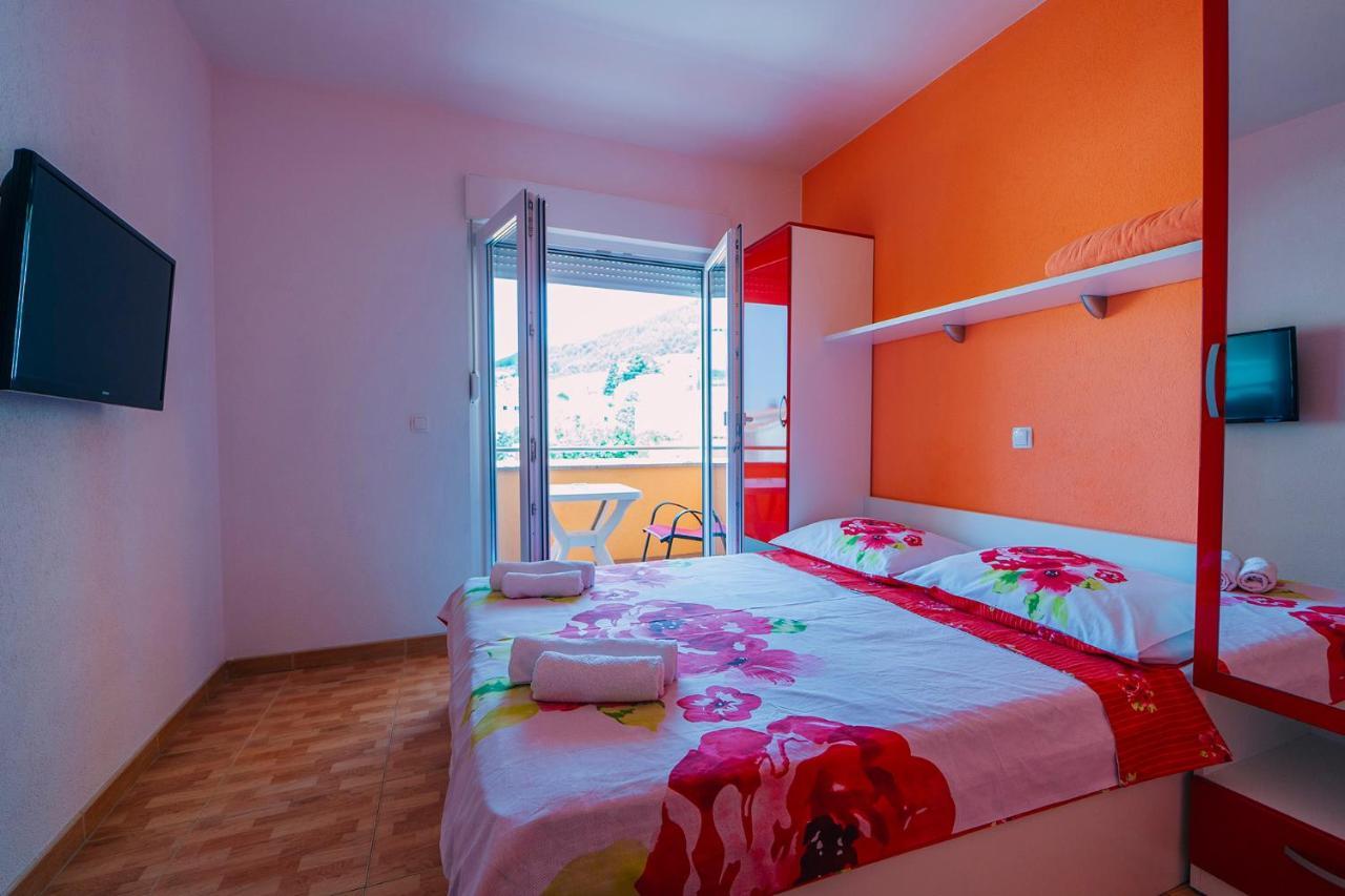 Apartments Luxur Center Baška Voda Eksteriør billede