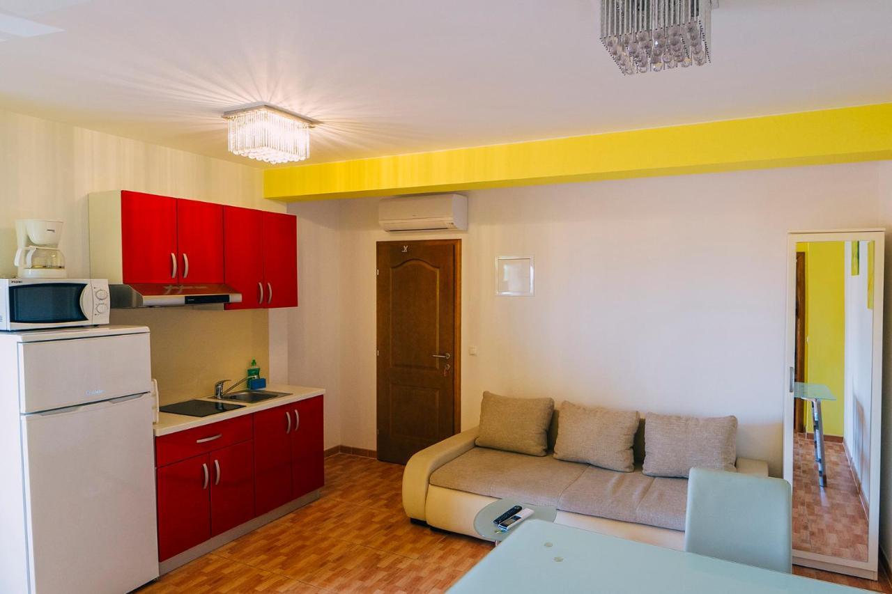 Apartments Luxur Center Baška Voda Eksteriør billede