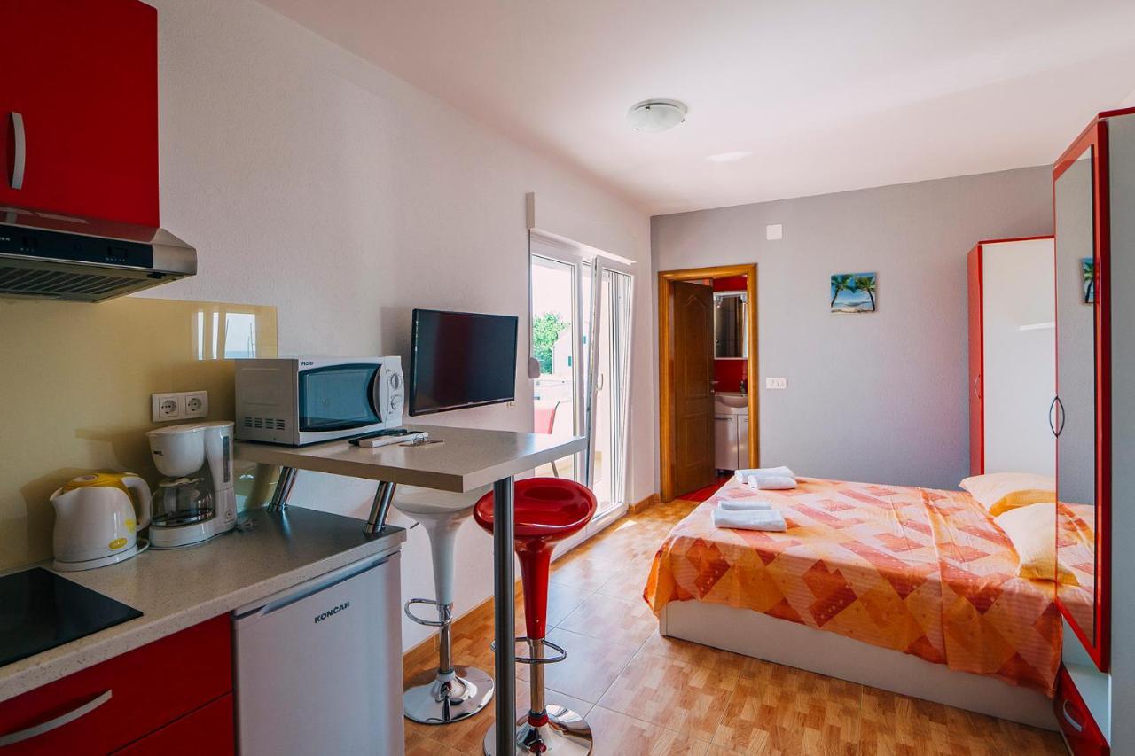 Apartments Luxur Center Baška Voda Eksteriør billede