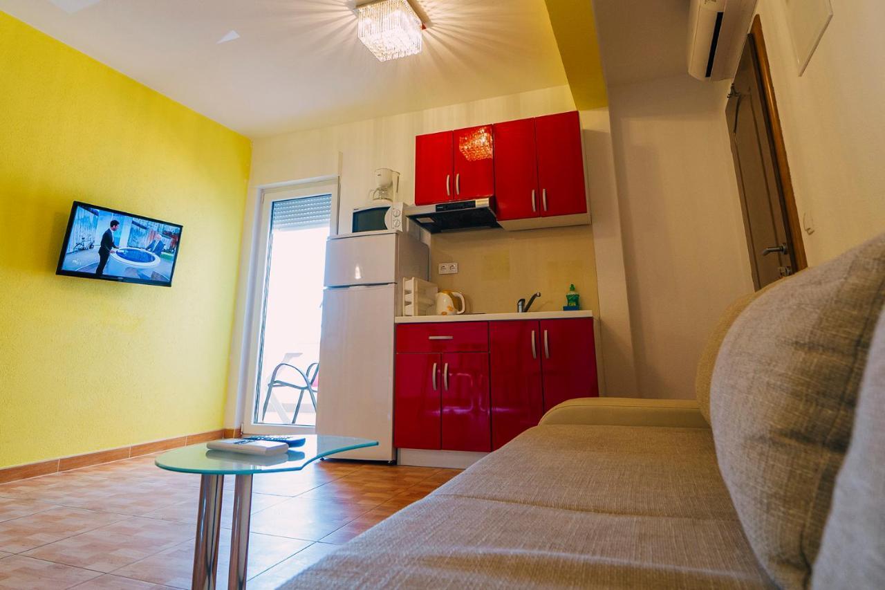 Apartments Luxur Center Baška Voda Eksteriør billede