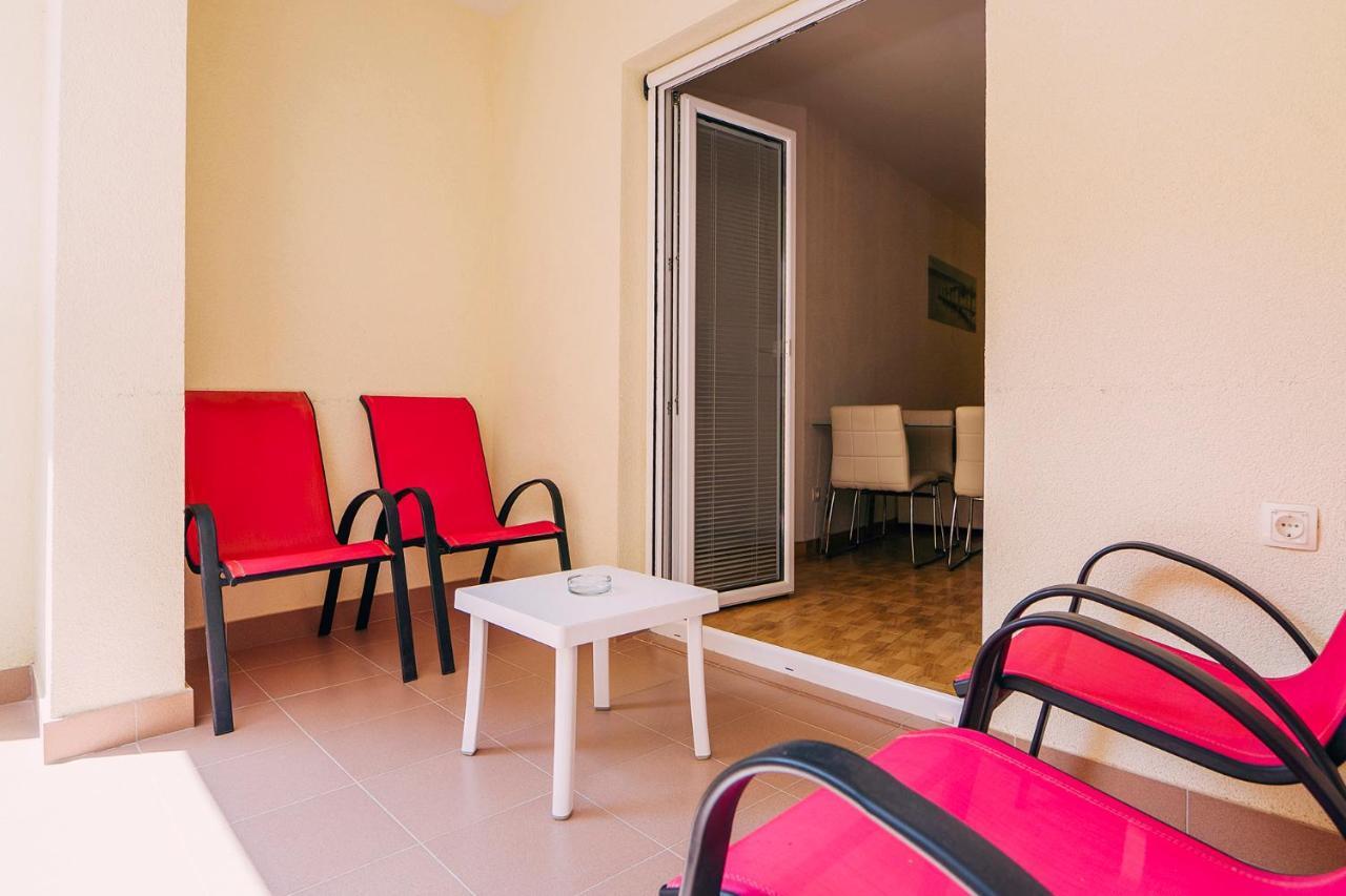 Apartments Luxur Center Baška Voda Eksteriør billede
