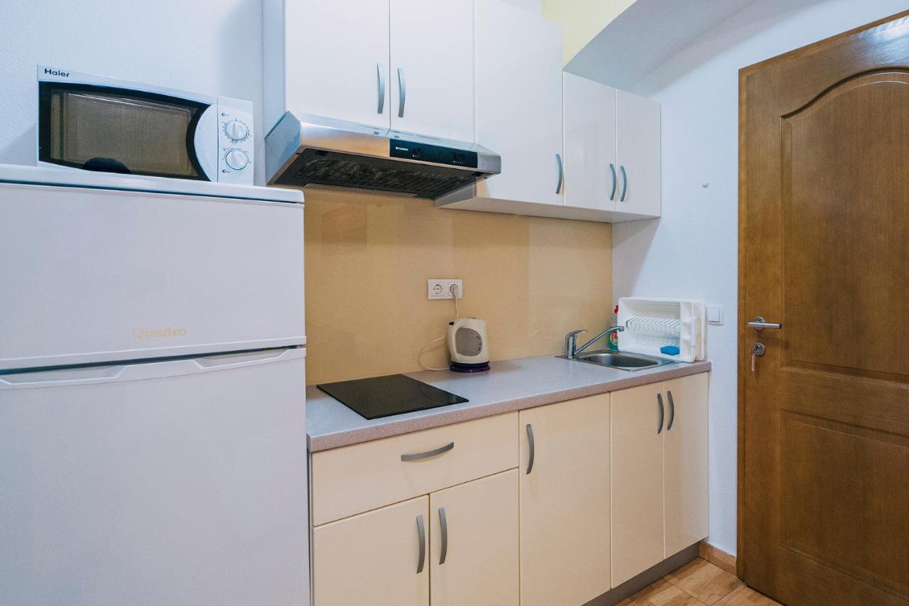 Apartments Luxur Center Baška Voda Eksteriør billede