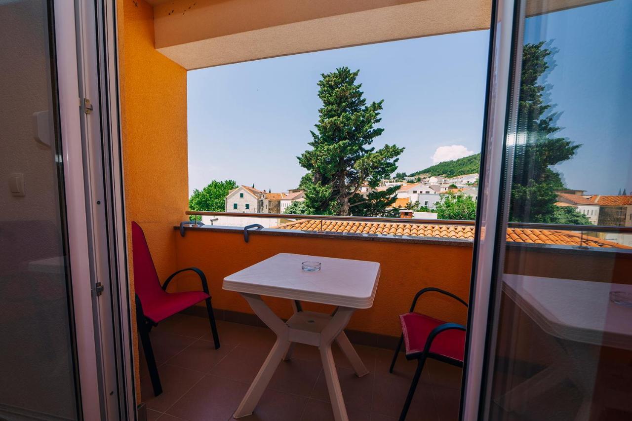 Apartments Luxur Center Baška Voda Eksteriør billede