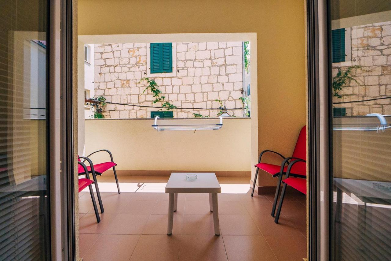 Apartments Luxur Center Baška Voda Eksteriør billede
